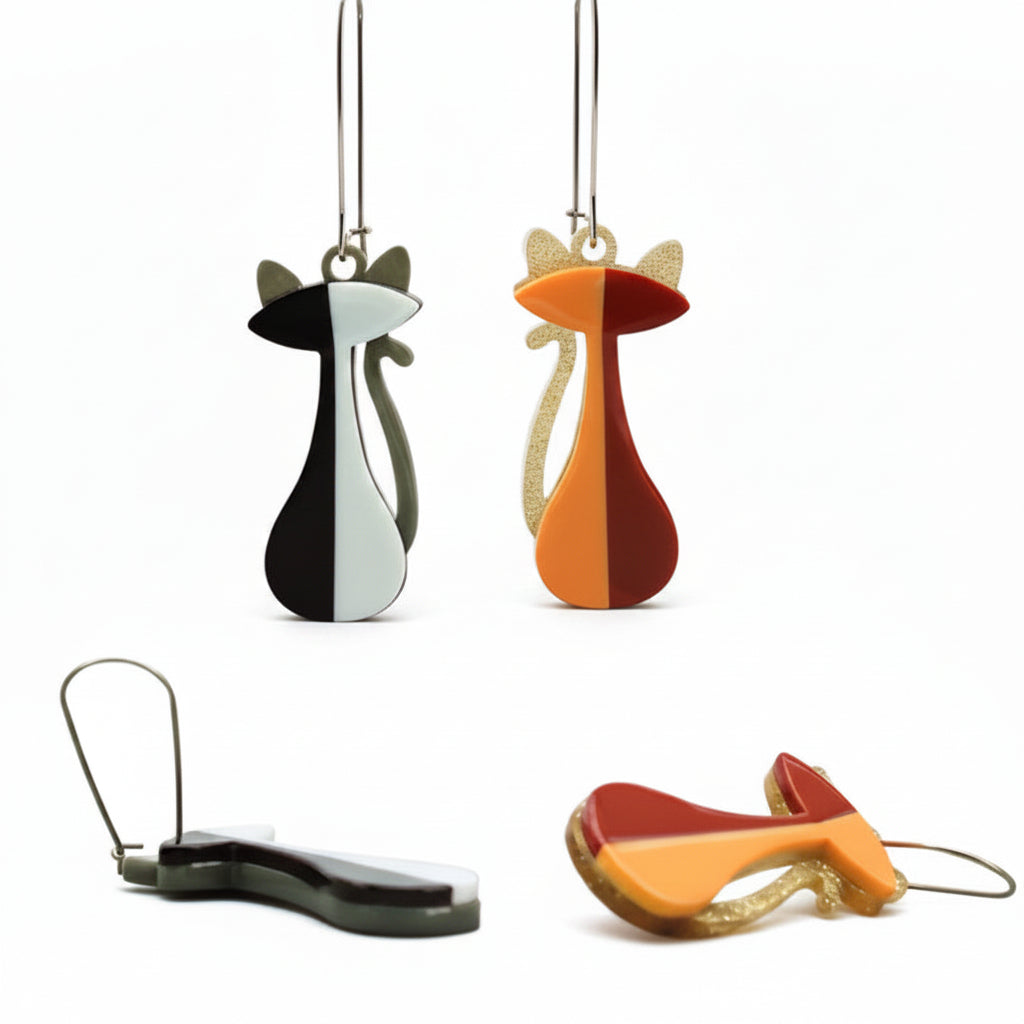 Two-tone cat-shaped earrings