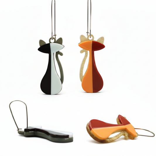 Two-tone cat-shaped earrings