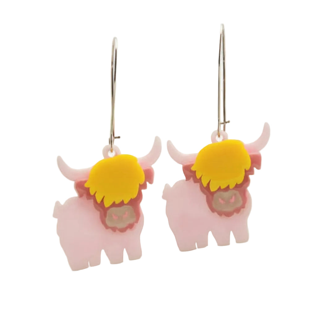 Pendientes de vaca de las tierras altas en capas