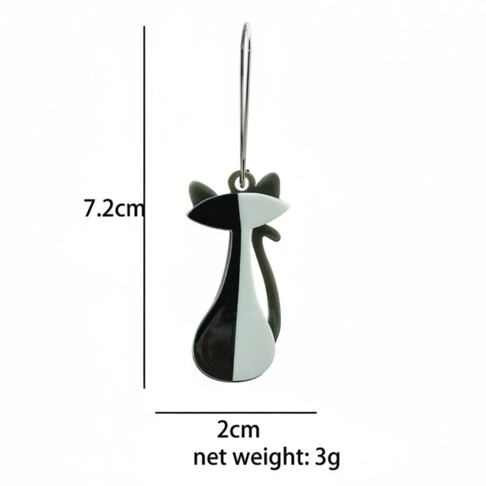 Two-tone cat-shaped earrings